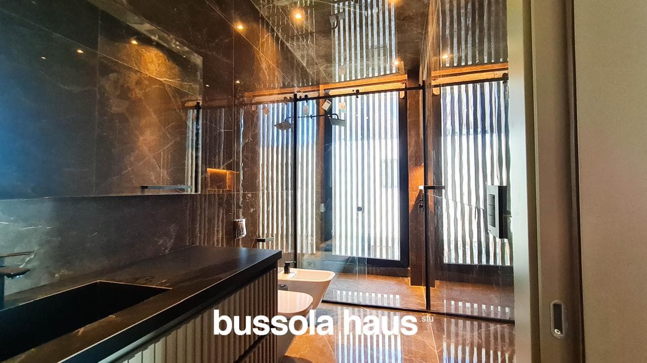 5-Bedroom House for Sale by the River in El Yacht Nordelta