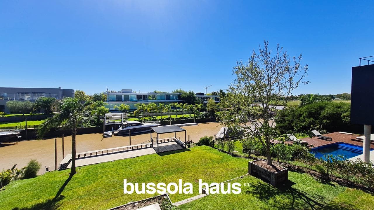 5-Bedroom House for Sale by the River in El Yacht Nordelta