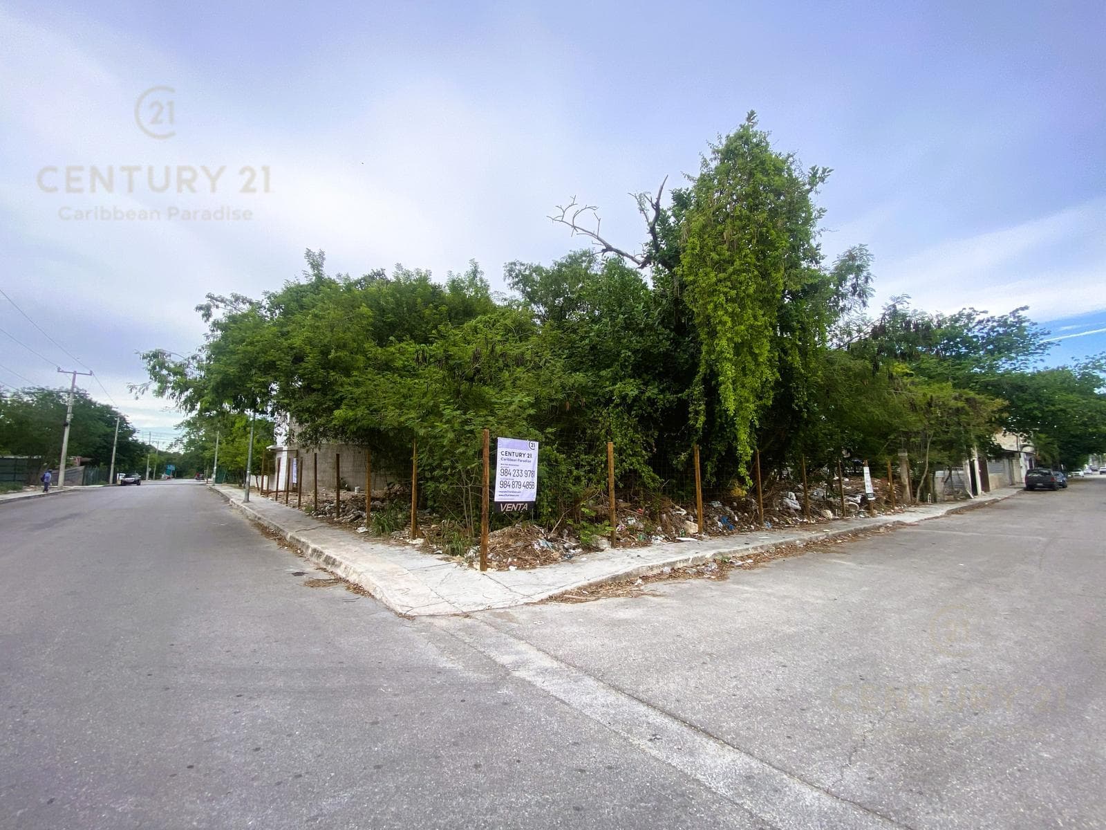 Corner Lot for Sale, registered under the Col Ejido title, 1 block from Constituyentes, Playa del Carmen P45435