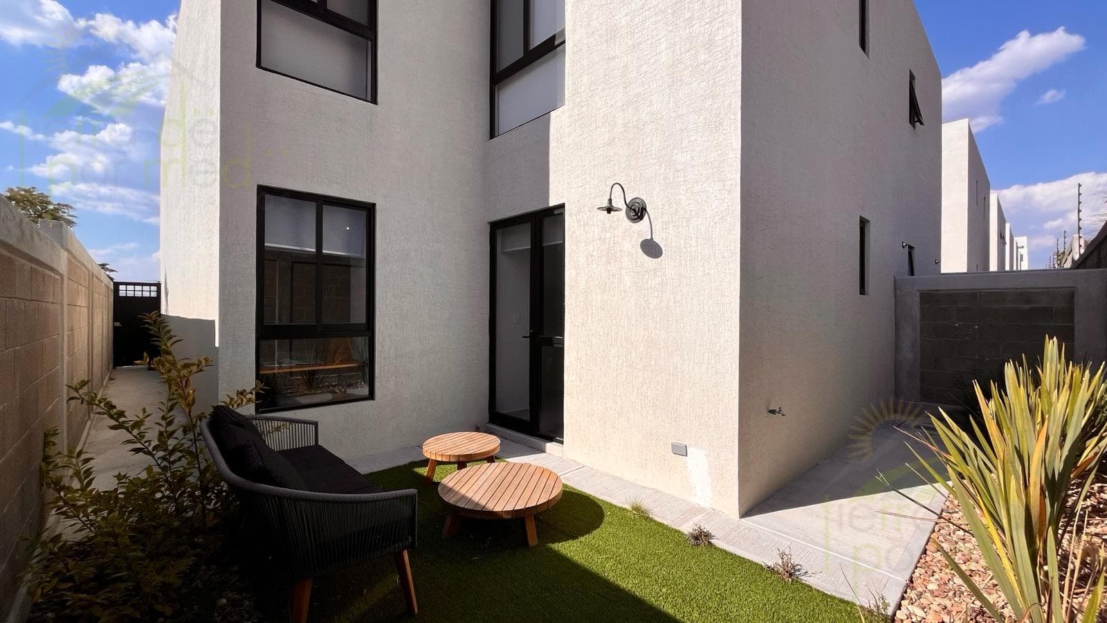 Ground-Floor Apartment in El Mayorazgo with Garden, 2 Bedrooms, El Mayorazgo, Querétaro