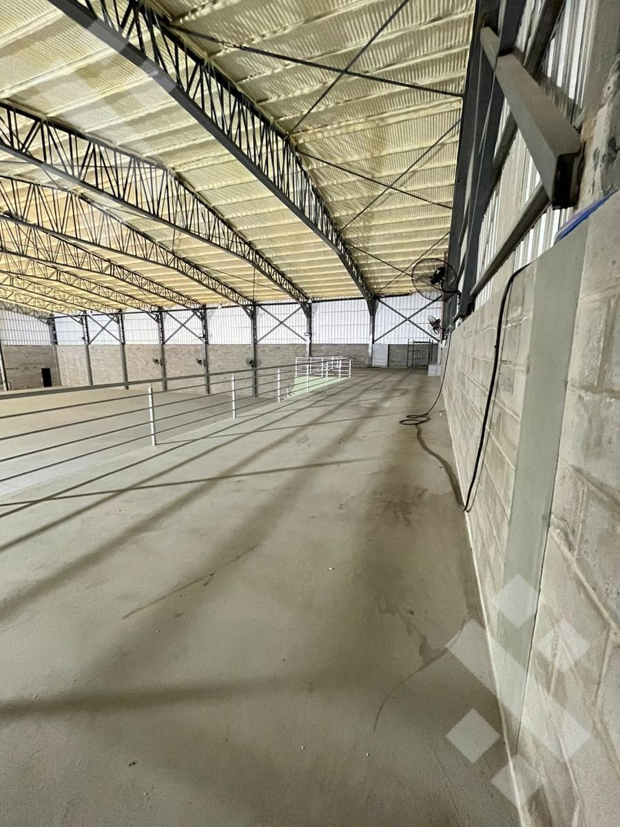 For Sale | 1,350 m² Warehouse | Necochea and Republica de Italia | Neuquén City
