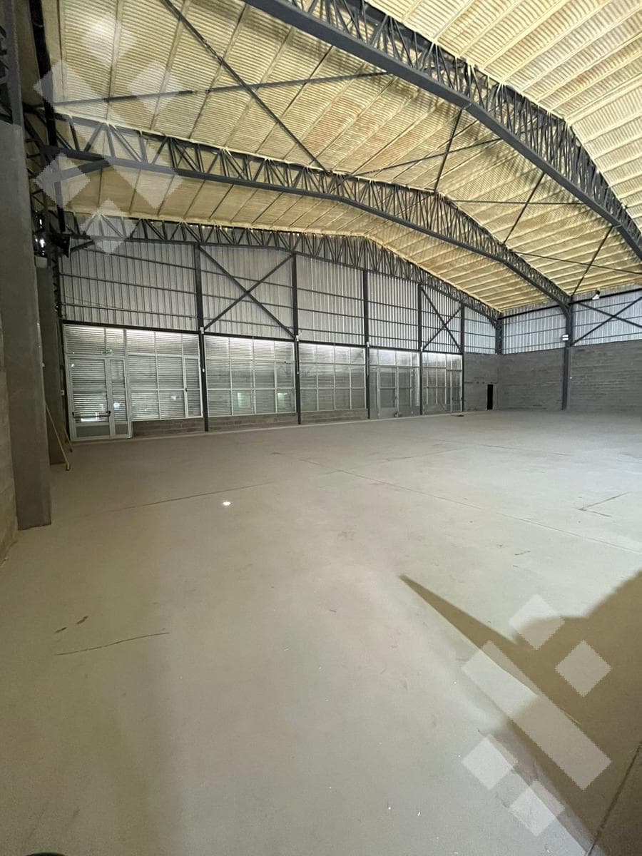 For Sale | 1,350 m² Warehouse | Necochea and Republica de Italia | Neuquén City
