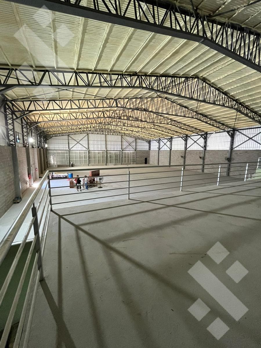For Sale | 1,350 m² Warehouse | Necochea and Republica de Italia | Neuquén City