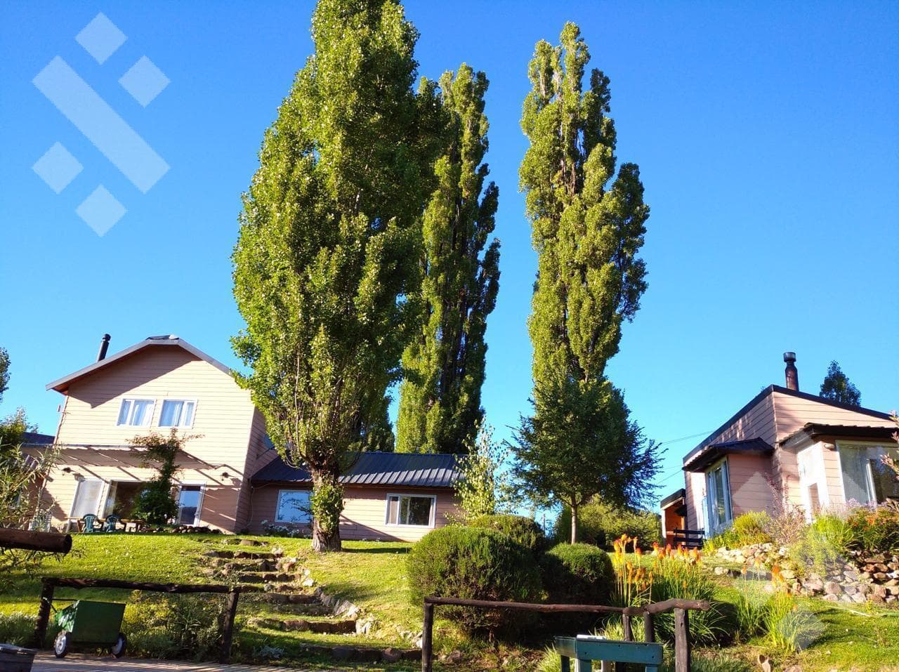 5-Bedroom House for Sale - Costas del Alumine Neighborhood - Alumine