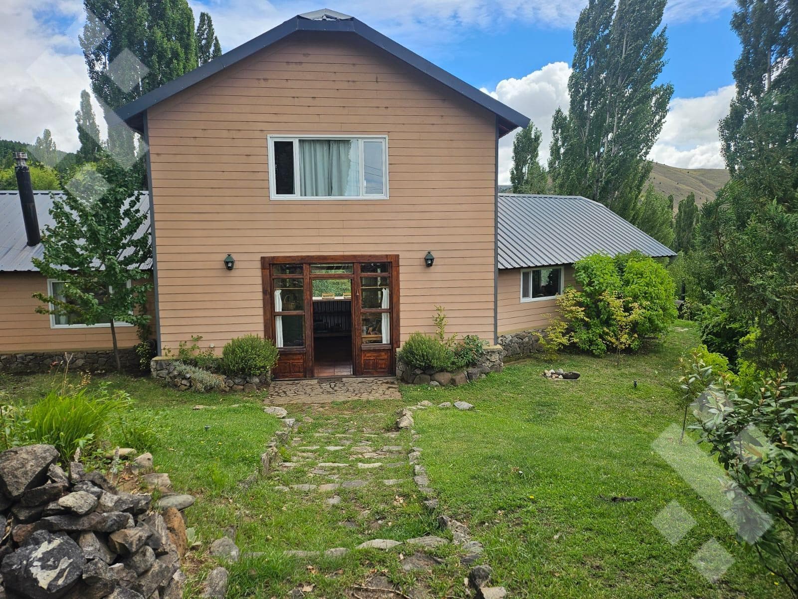 5-Bedroom House for Sale - Costas del Alumine Neighborhood - Alumine