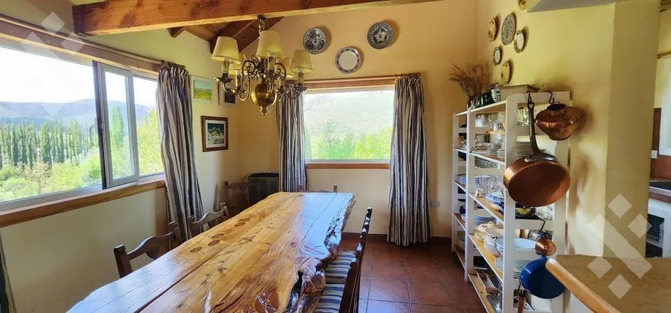 5-Bedroom House for Sale - Costas del Alumine Neighborhood - Alumine