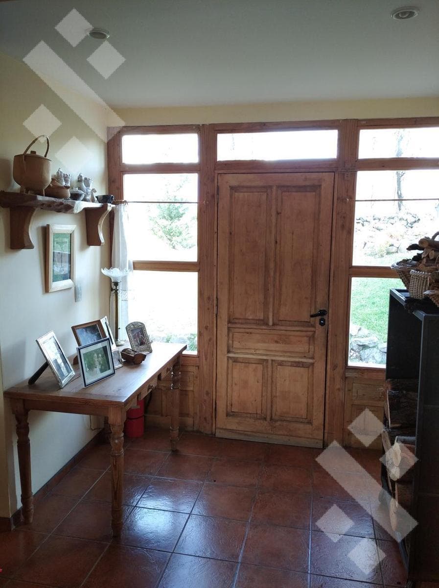 5-Bedroom House for Sale - Costas del Alumine Neighborhood - Alumine