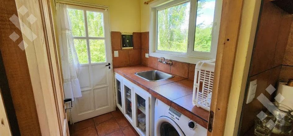 5-Bedroom House for Sale - Costas del Alumine Neighborhood - Alumine