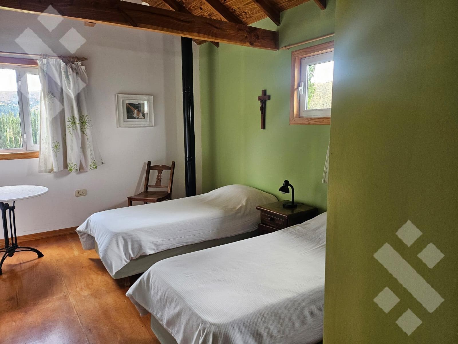 5-Bedroom House for Sale - Costas del Alumine Neighborhood - Alumine
