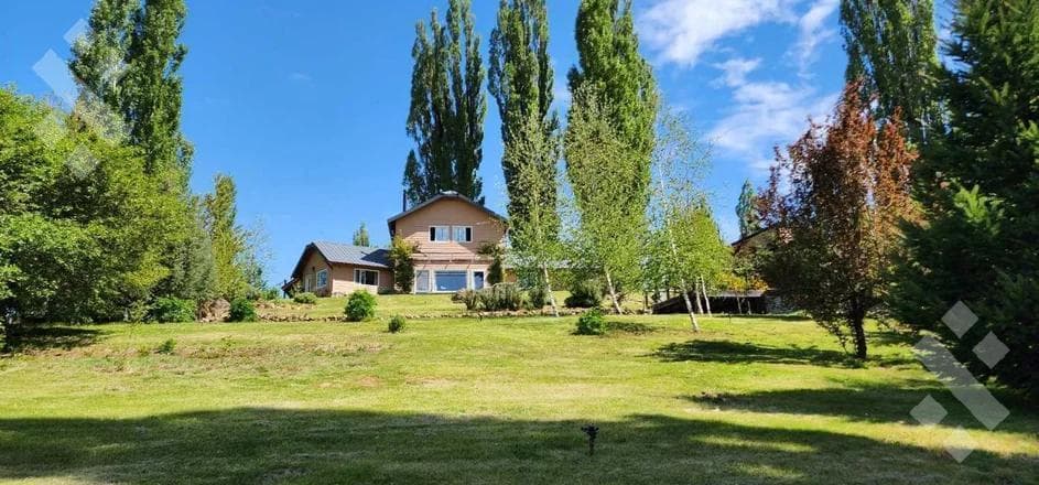 5-Bedroom House for Sale - Costas del Alumine Neighborhood - Alumine