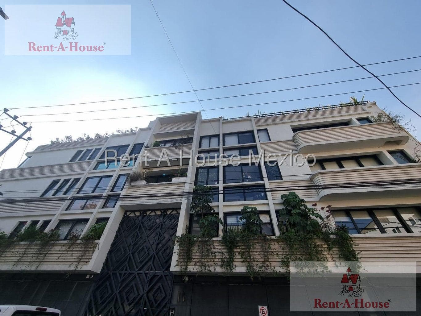 Apartment for Sale in Roma Sur, Cuauhtémoc GIS 26-1826