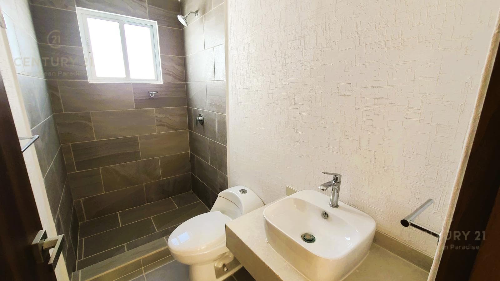 New 3-Bedroom Condo for Sale in Kuyaan, Playa del Carmen | P4563