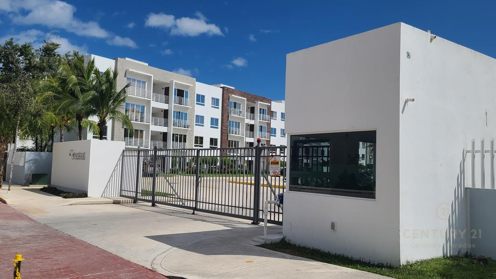 New 3-Bedroom Condo for Sale in Kuyaan, Playa del Carmen | P4563