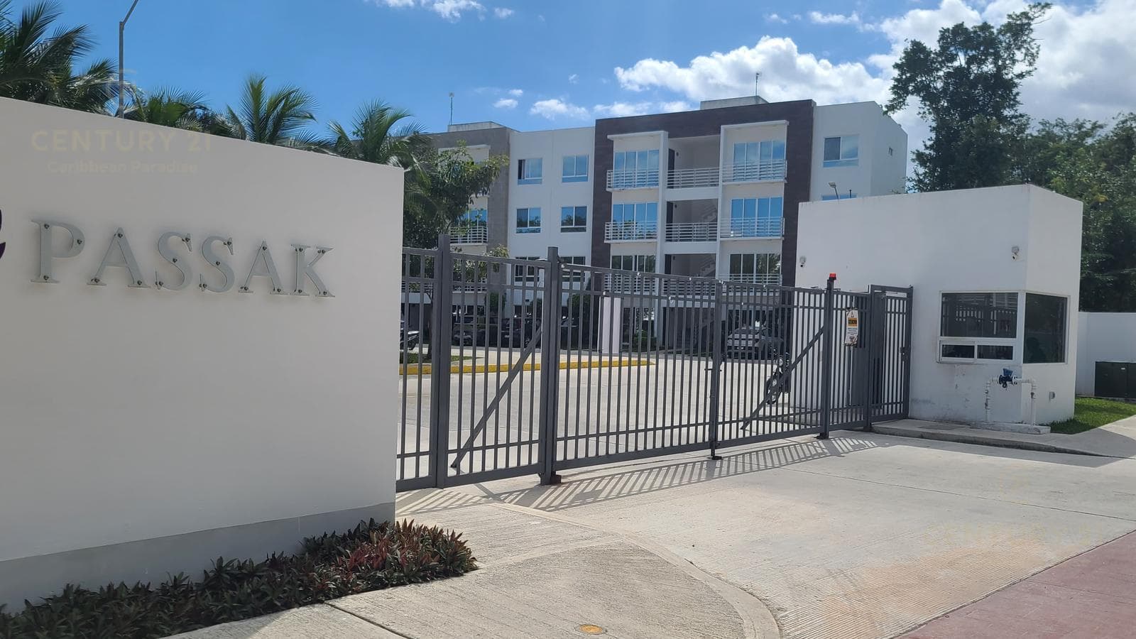 New 3-Bedroom Condo for Sale in Kuyaan, Playa del Carmen | P4563