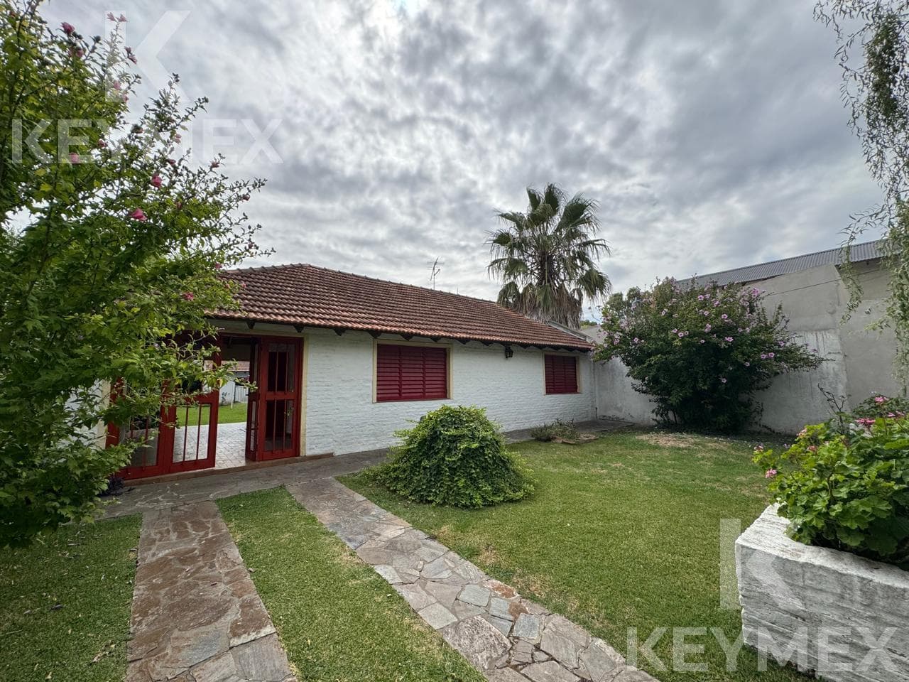 House for sale | 2 bedrooms | pool | barbecue area | Villa del Plata | Punta Lara