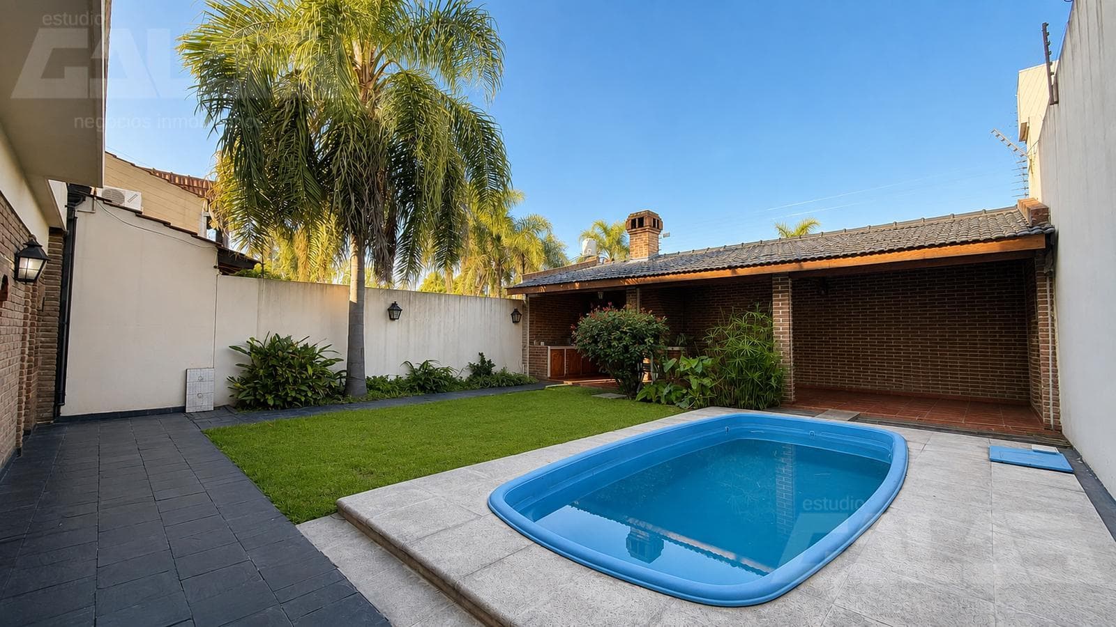 HOUSE | 4 ROOMS | SWIMMING POOL | EXCELLENT CONDITION | DOUBLE GARAGE | CASTELAR NORTE