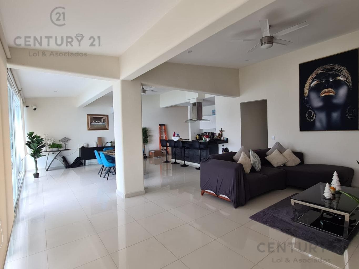 Apartment in the Club Deportivo Subdivision