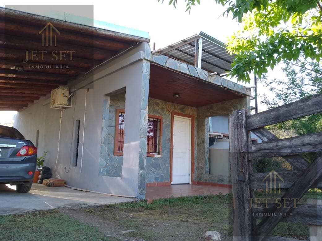 Venta Casa 3 Dormitorios en Río Ceballos | CASA DEPARTAMENTO con TERRAZA y PATIO