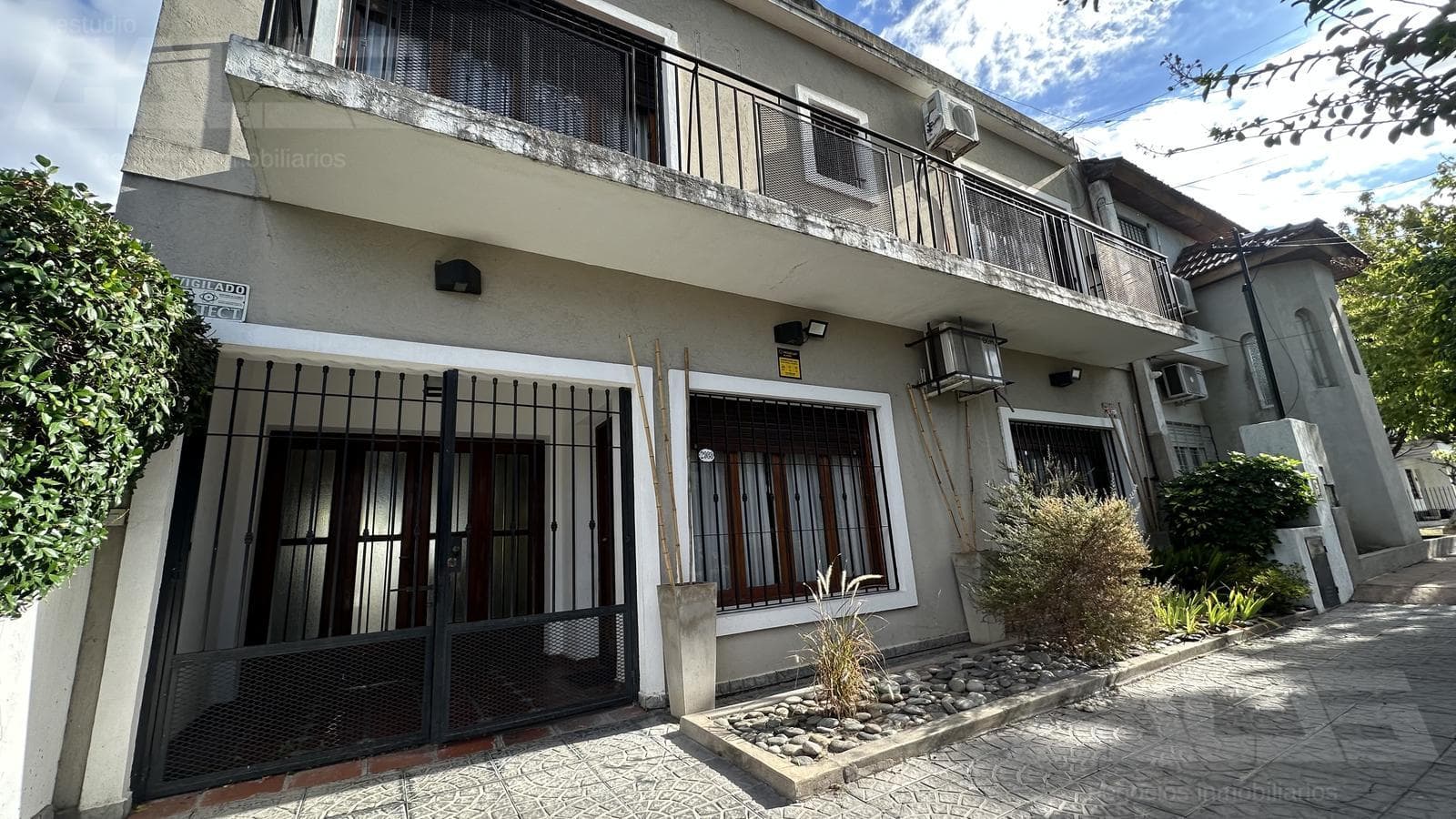 HOUSE | 5 ROOMS | SWIMMING POOL | GARAGE | CASTELAR NORTE