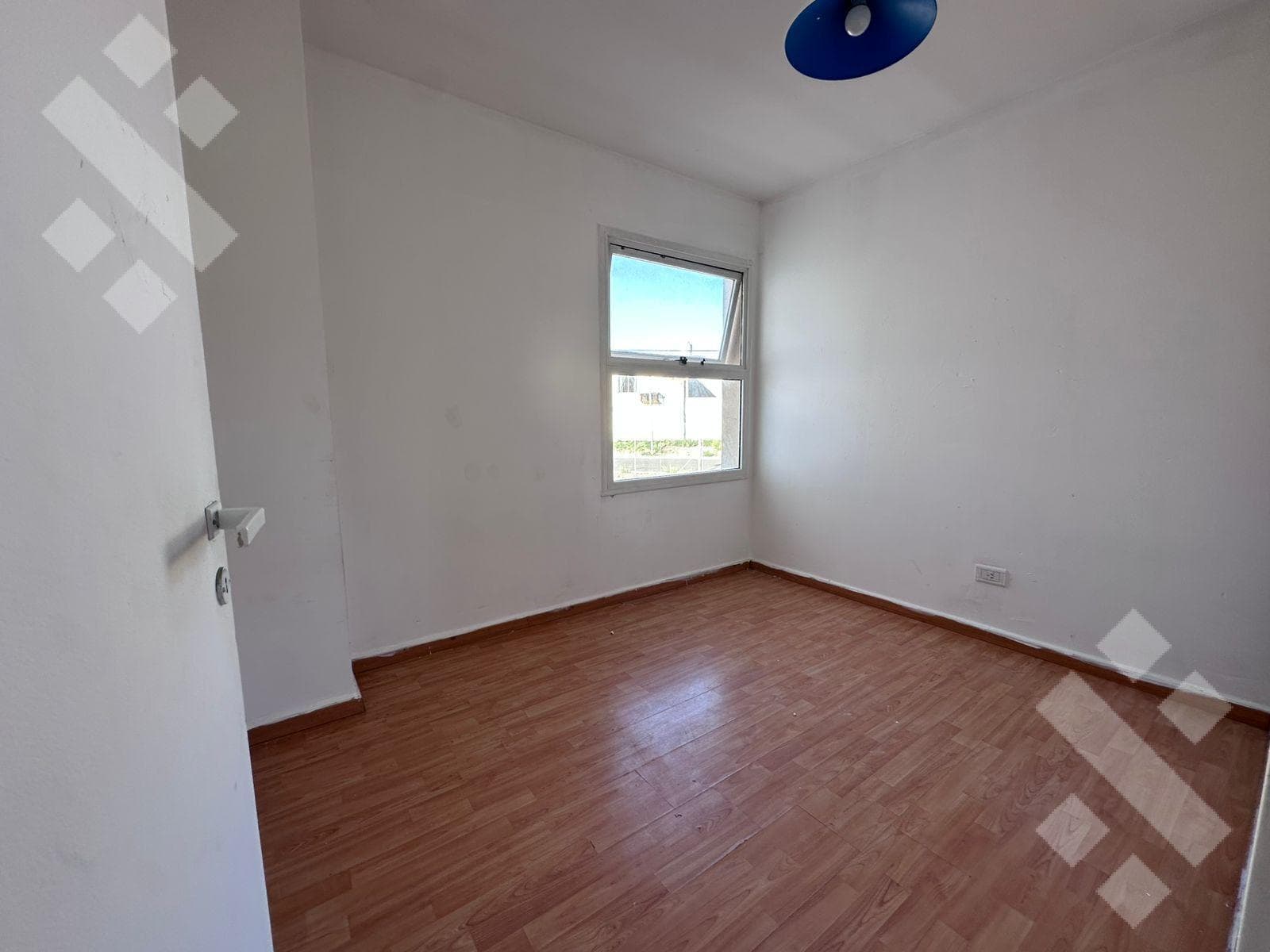 For Sale: 2-Bedroom Apartment, Av. Huilen, Neuquén
