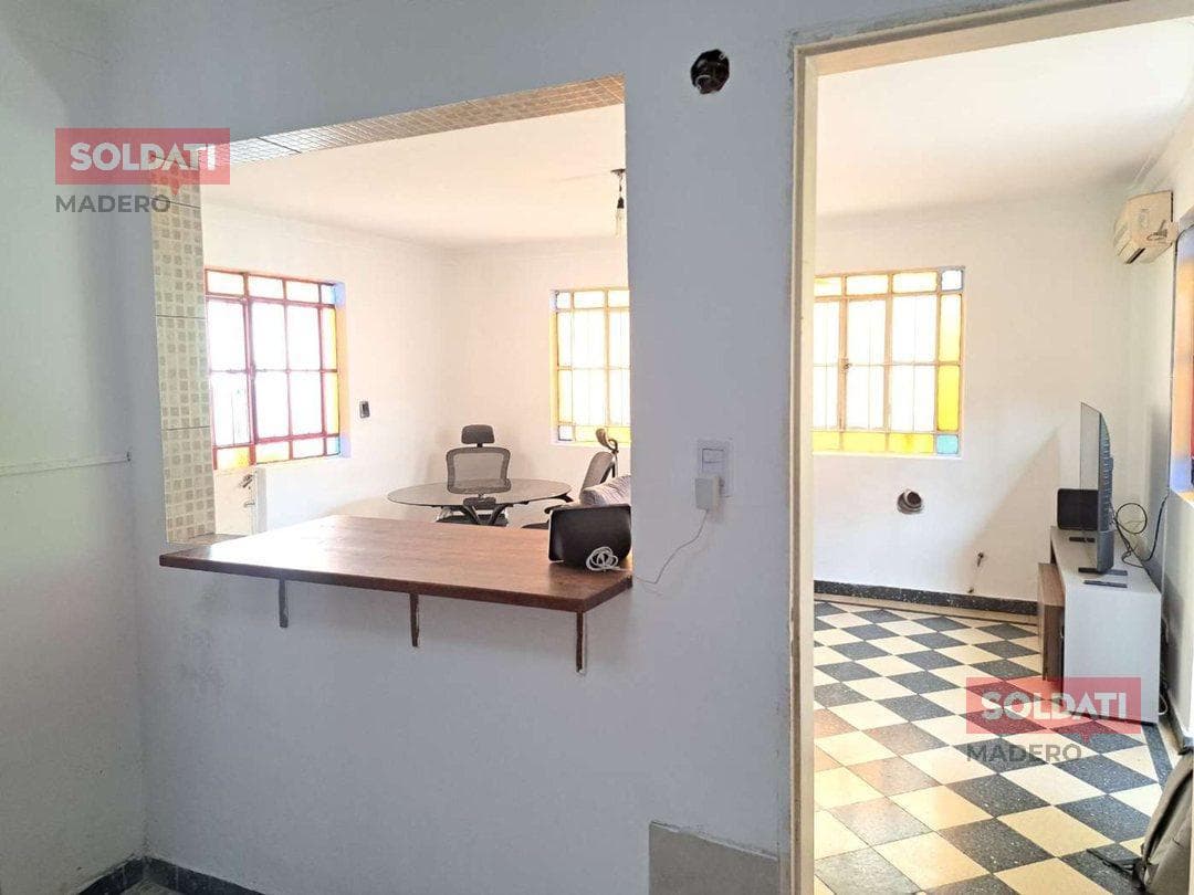 FOR SALE: 5-ROOM HOUSE WITH GARDEN IN PATERNAL