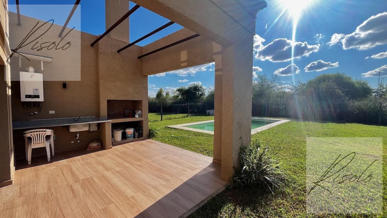 House for Sale, Pool, 3 Bedrooms, Office. Gated Community, Puertos - Araucarias, Escobar