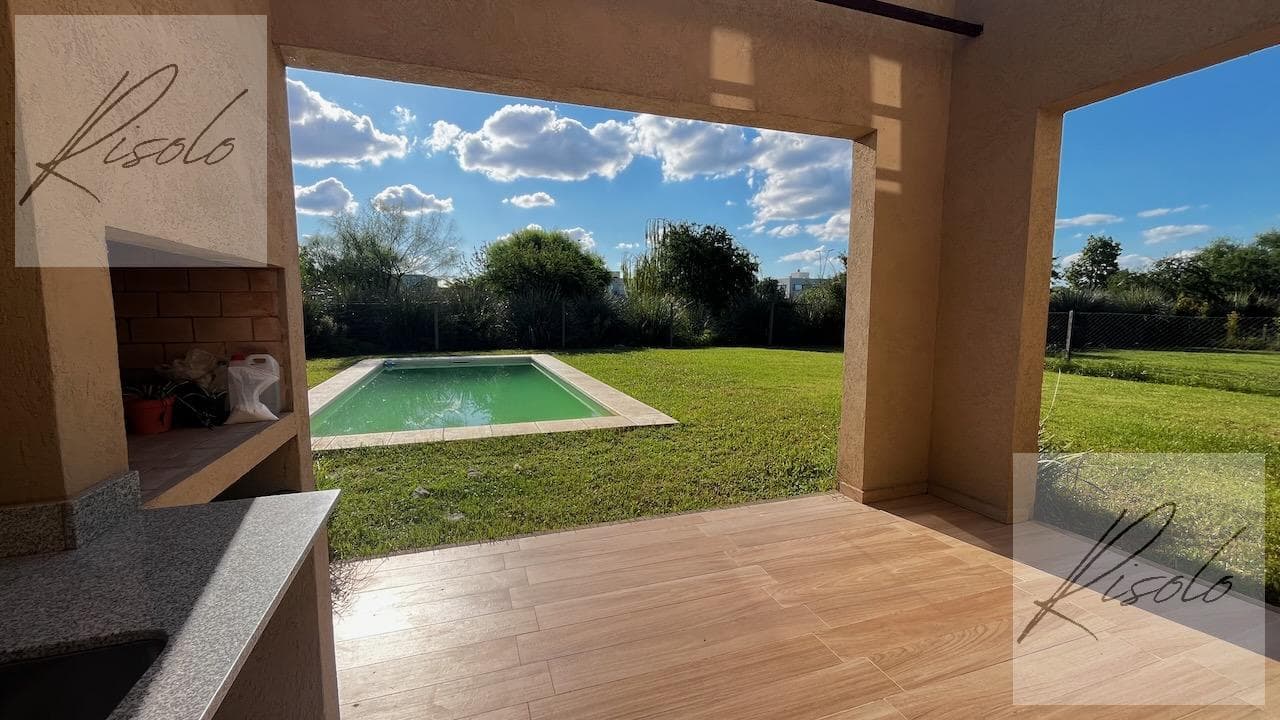 House for Sale, Pool, 3 Bedrooms, Office. Gated Community, Puertos - Araucarias, Escobar