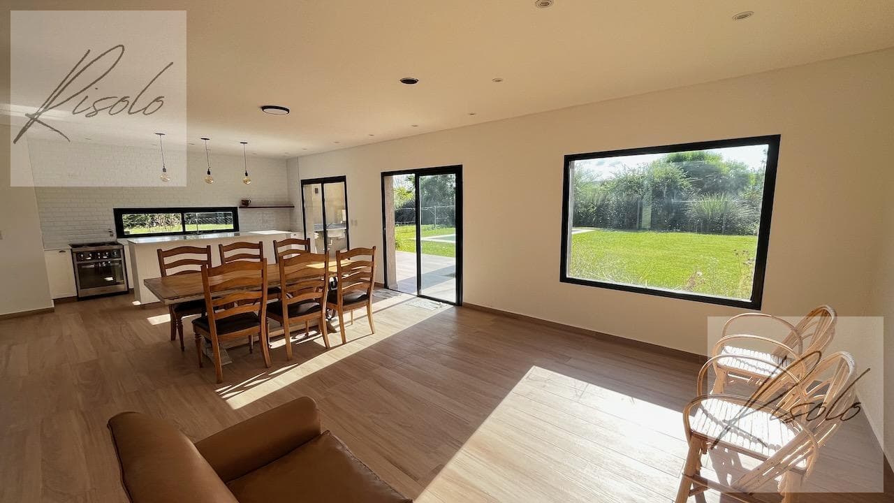 House for Sale, Pool, 3 Bedrooms, Office. Gated Community, Puertos - Araucarias, Escobar