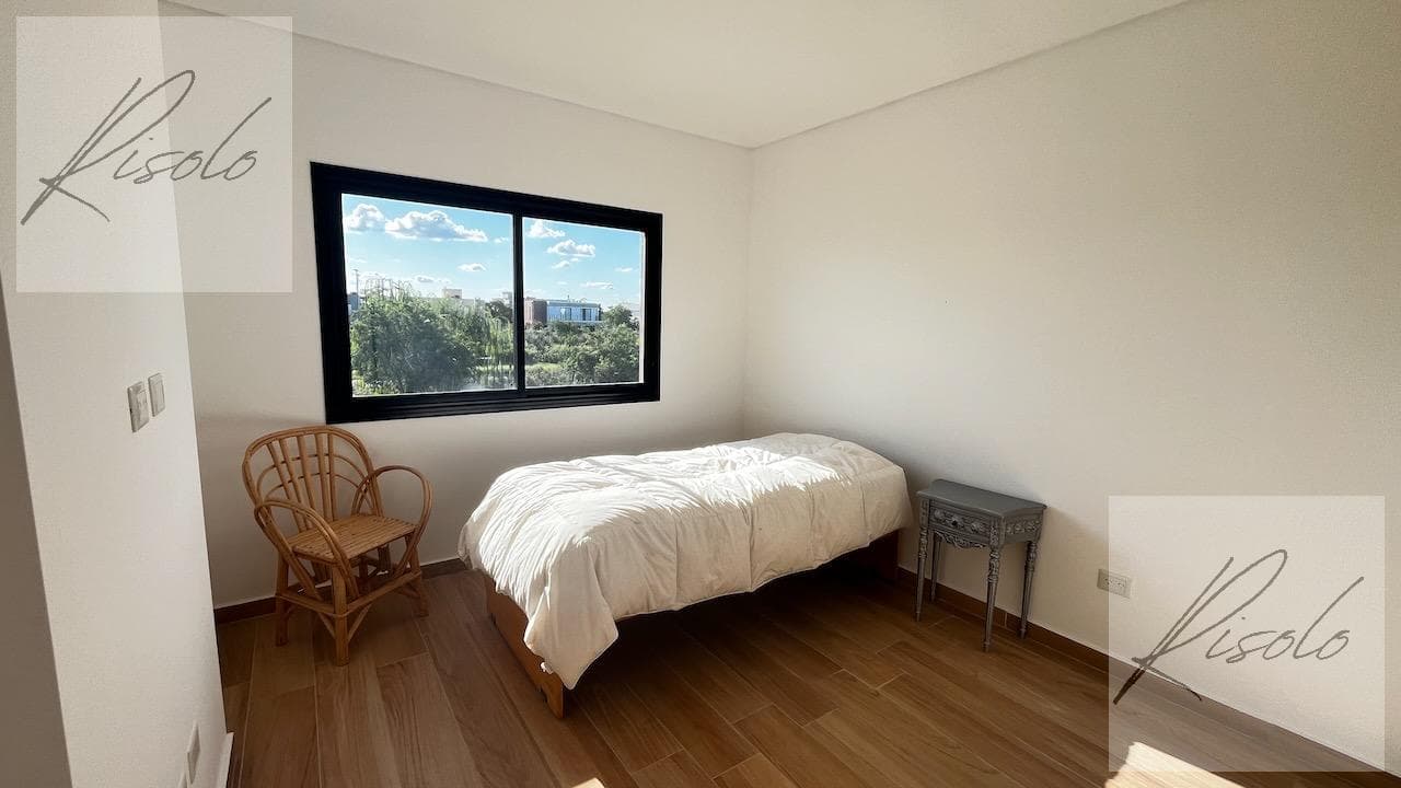 House for Sale, Pool, 3 Bedrooms, Office. Gated Community, Puertos - Araucarias, Escobar