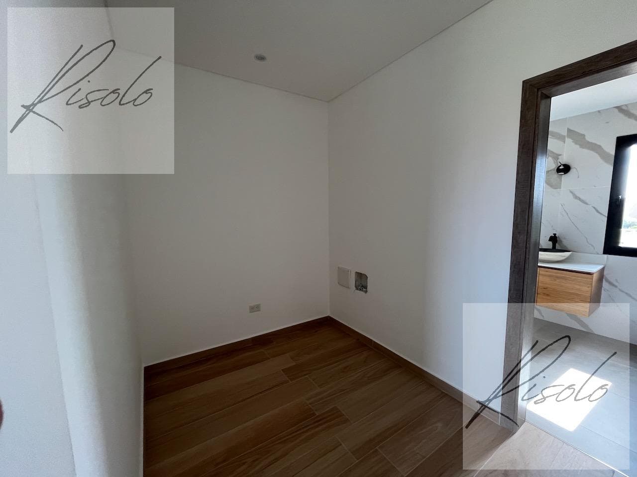House for Sale, Pool, 3 Bedrooms, Office. Gated Community, Puertos - Araucarias, Escobar