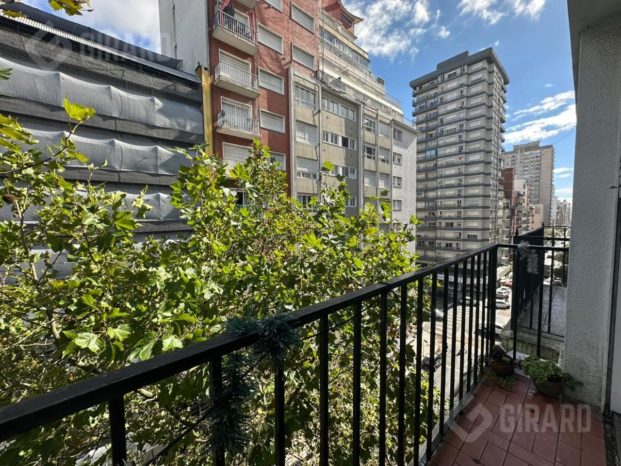 2-room apartment for sale with a reverse floor plan in the Macrocentro area