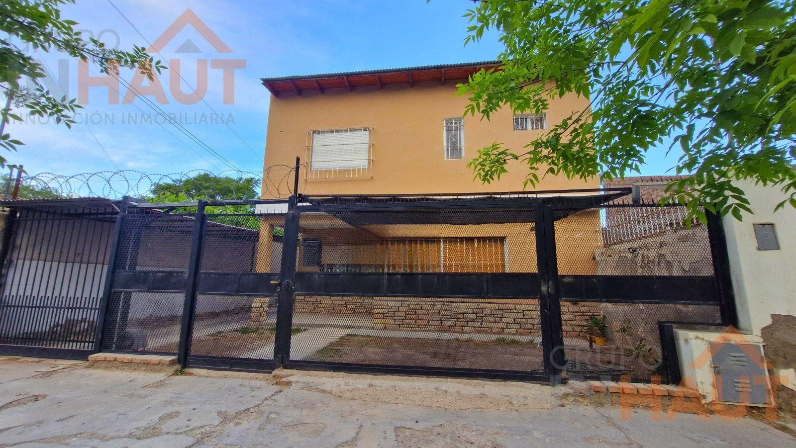 4-bedroom house, 220 m2, B. Luis Piedra Buena, Cipolletti