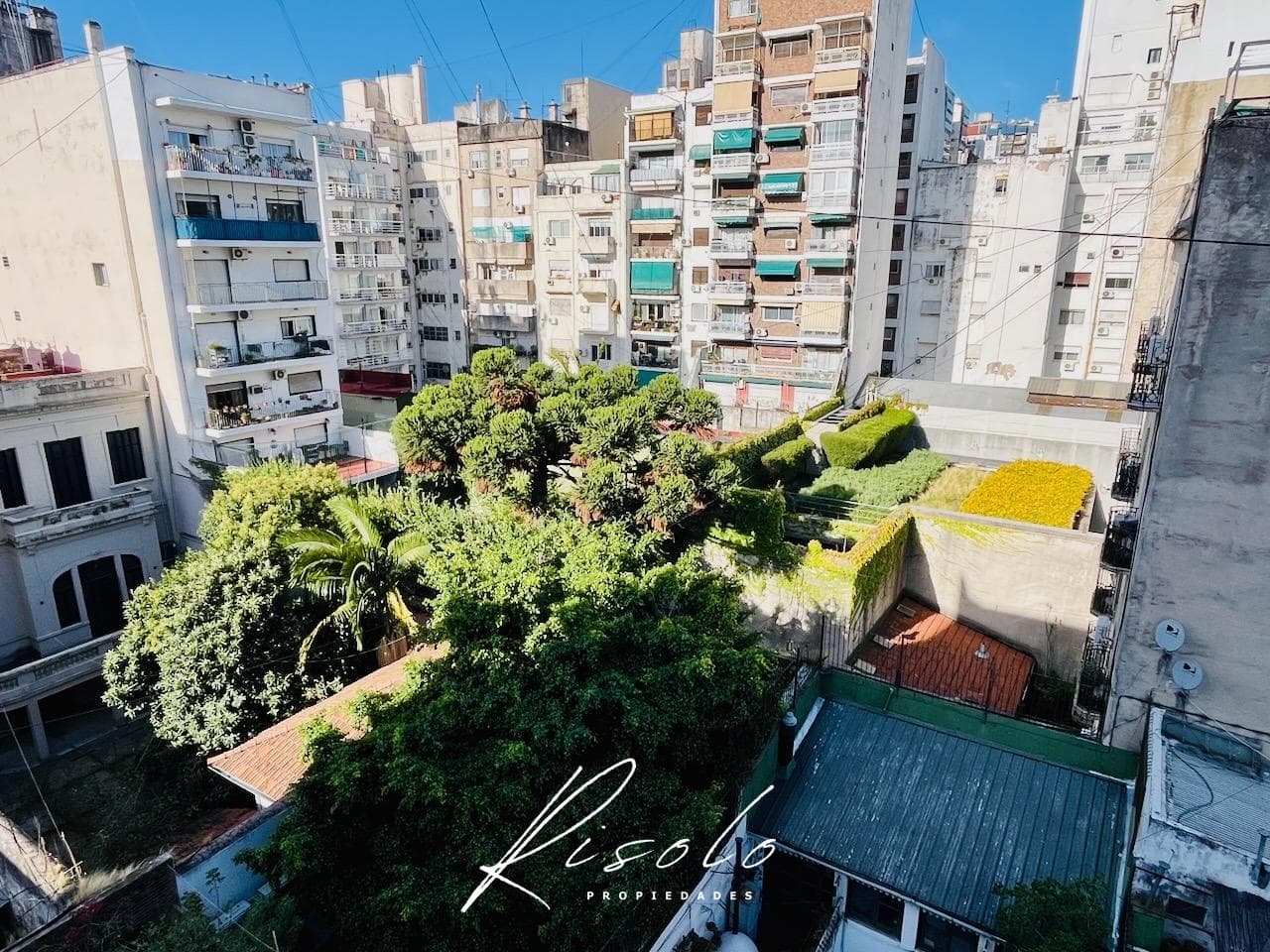 Apartment for Sale, 4 rooms, 3 bedrooms, 2 bathrooms. Kitchen. Utility room. Reciclado, Recoleta