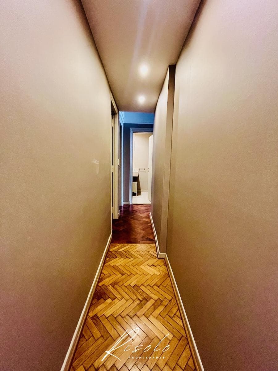 Apartment for Sale, 4 rooms, 3 bedrooms, 2 bathrooms. Kitchen. Utility room. Reciclado, Recoleta