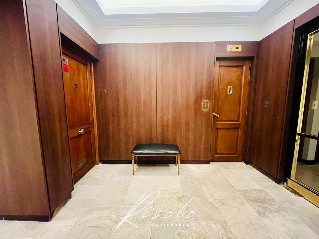 Apartment for Sale, 4 rooms, 3 bedrooms, 2 bathrooms. Kitchen. Utility room. Reciclado, Recoleta