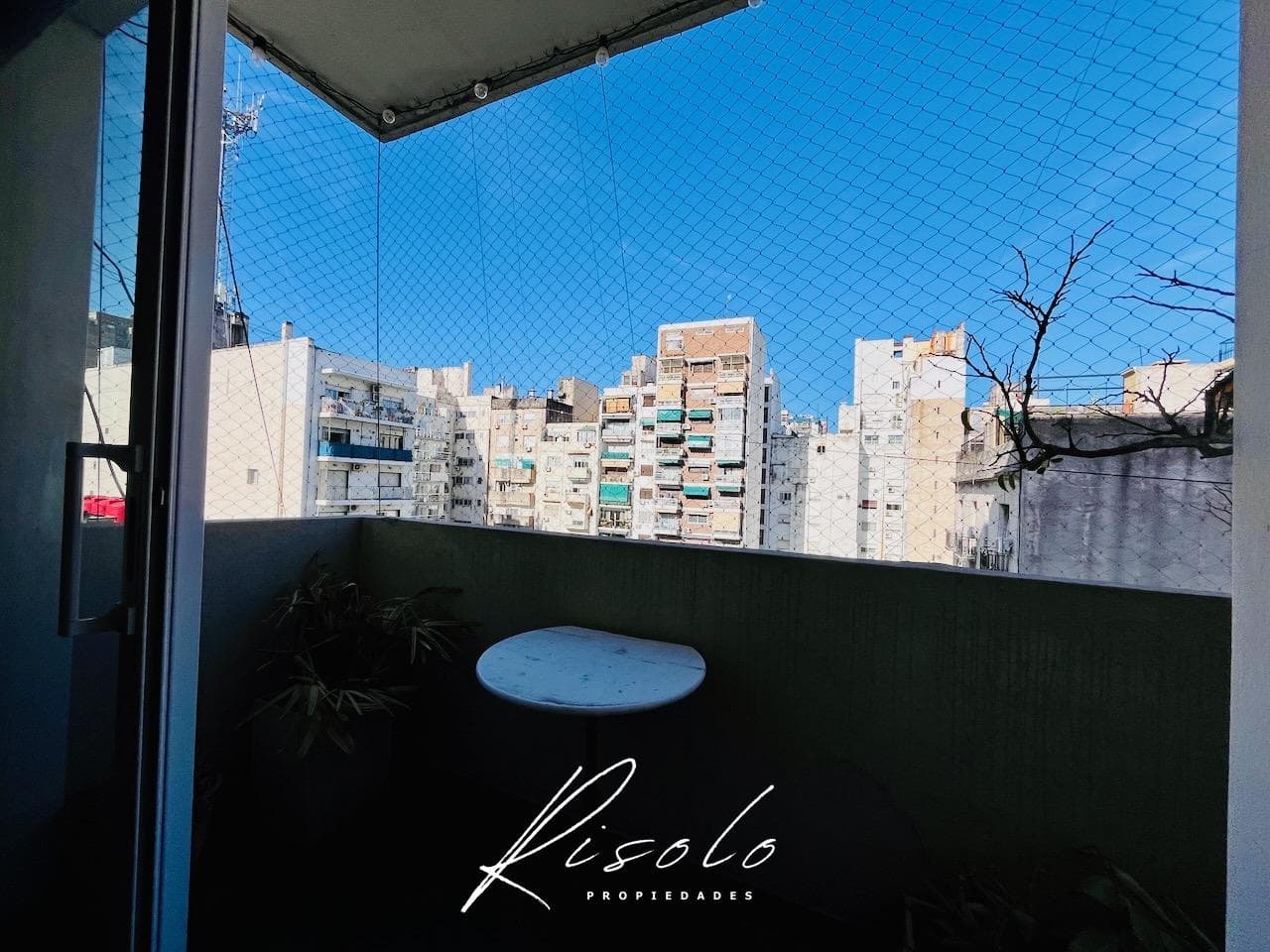 Apartment for Sale, 4 rooms, 3 bedrooms, 2 bathrooms. Kitchen. Utility room. Reciclado, Recoleta