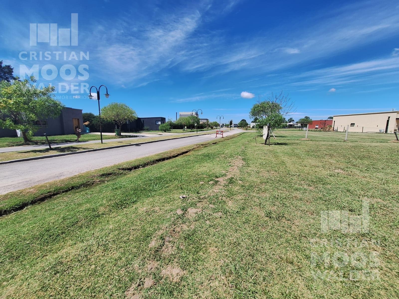 Lot in the El Ensueño Gated Community