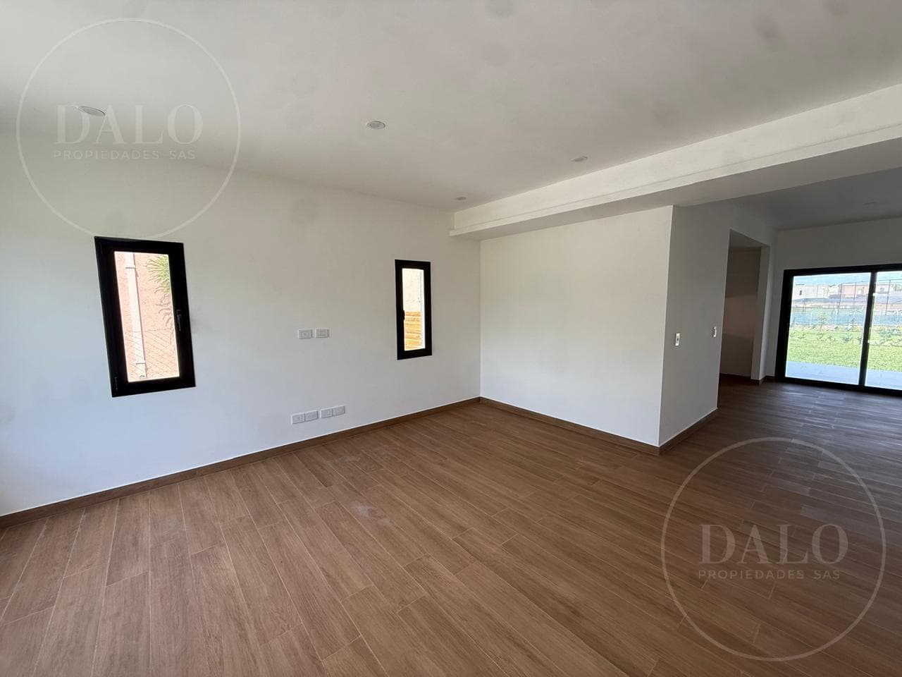 4-Room House for Sale in Santa Lucia