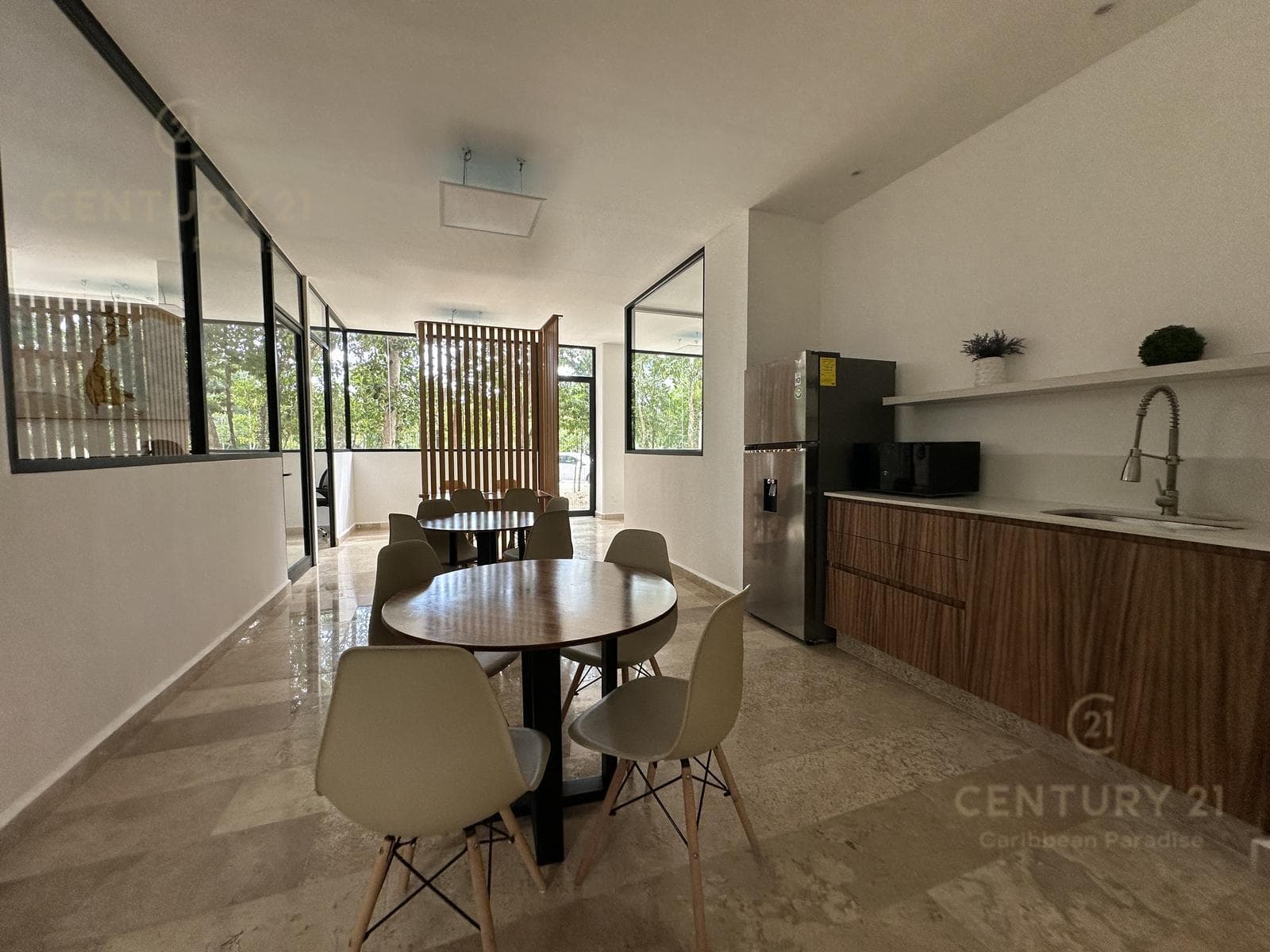Opportunity: 2-Bedroom/2-Bathroom Lock-Off Penthouse with Private Pool for Sale in Aldea Zama, Tulum P4539