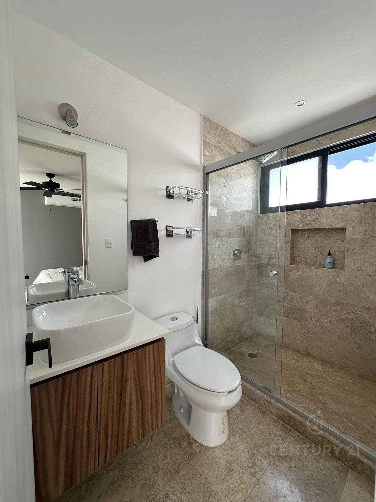 Opportunity: 2-Bedroom/2-Bathroom Lock-Off Penthouse with Private Pool for Sale in Aldea Zama, Tulum P4539