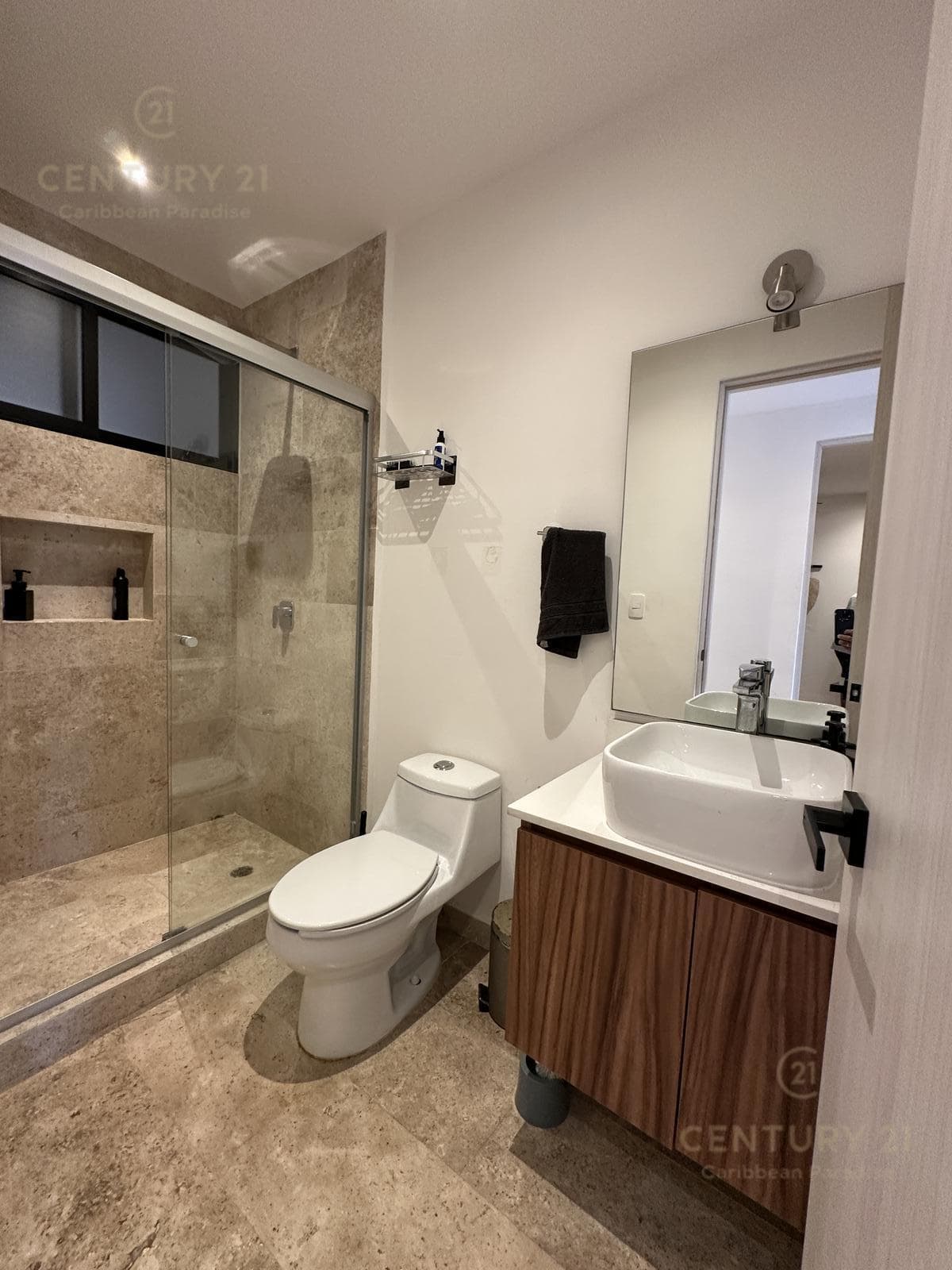 Opportunity: 2-Bedroom/2-Bathroom Lock-Off Penthouse with Private Pool for Sale in Aldea Zama, Tulum P4539