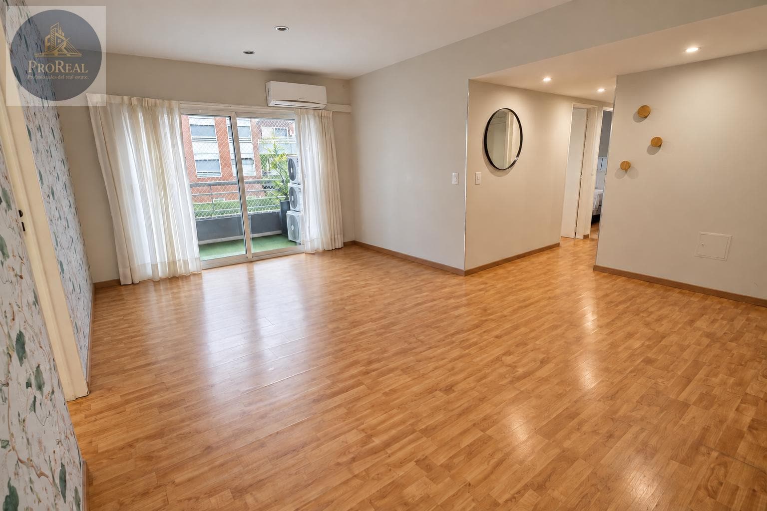 FURNISHED 3-room apartment