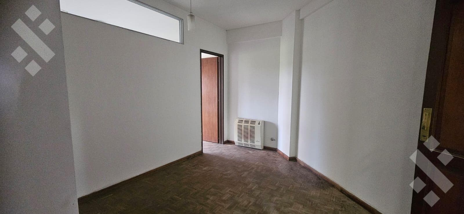 2-Bedroom Apartment for Sale - Suitable for Professionals - Corner of 9 de Julio and 100 - Neuquén City