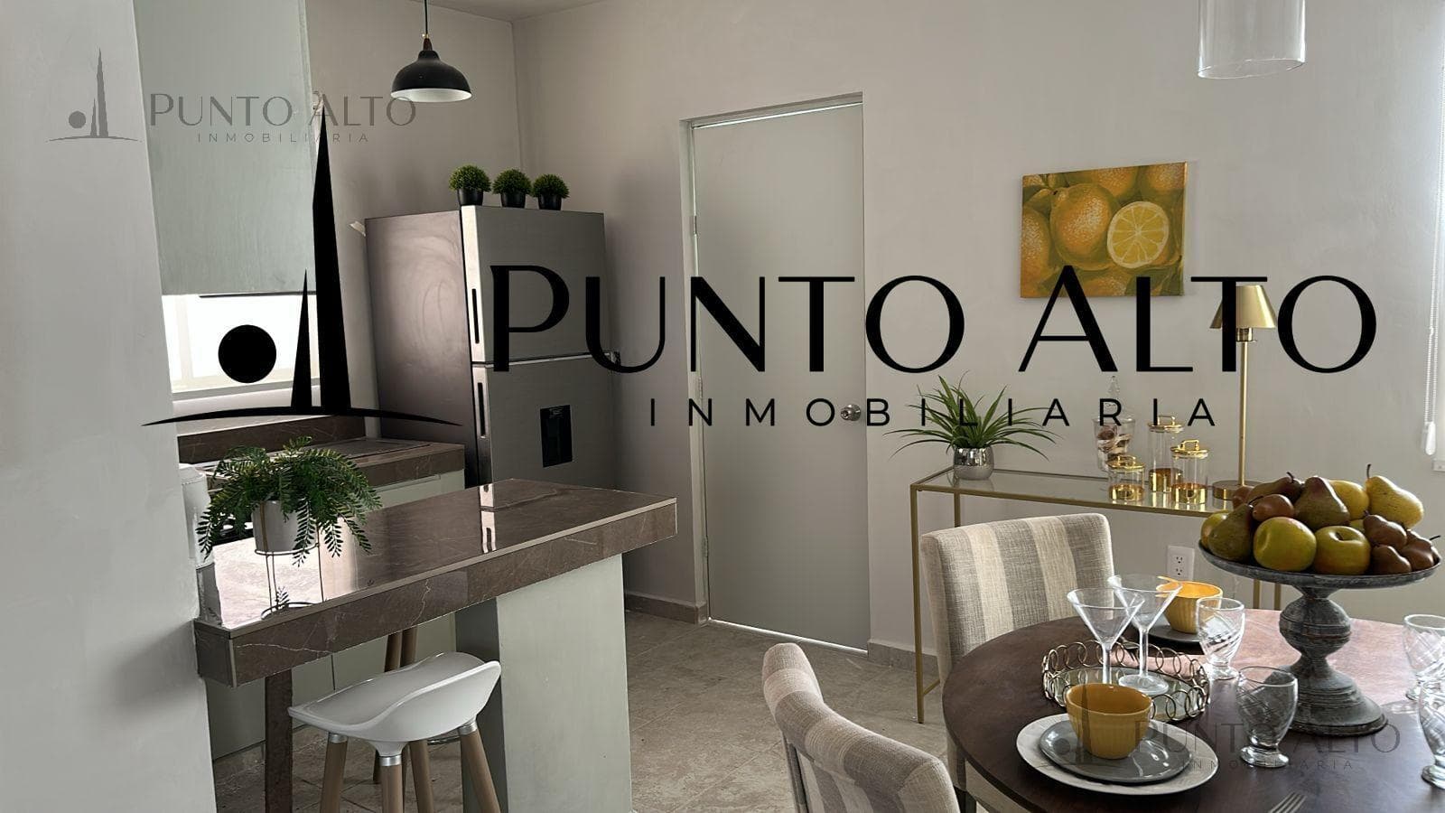 HOUSE FOR SALE IN JARDINES DE CHAMPAYAN, JUST A FEW STEPS FROM THE BYPASS