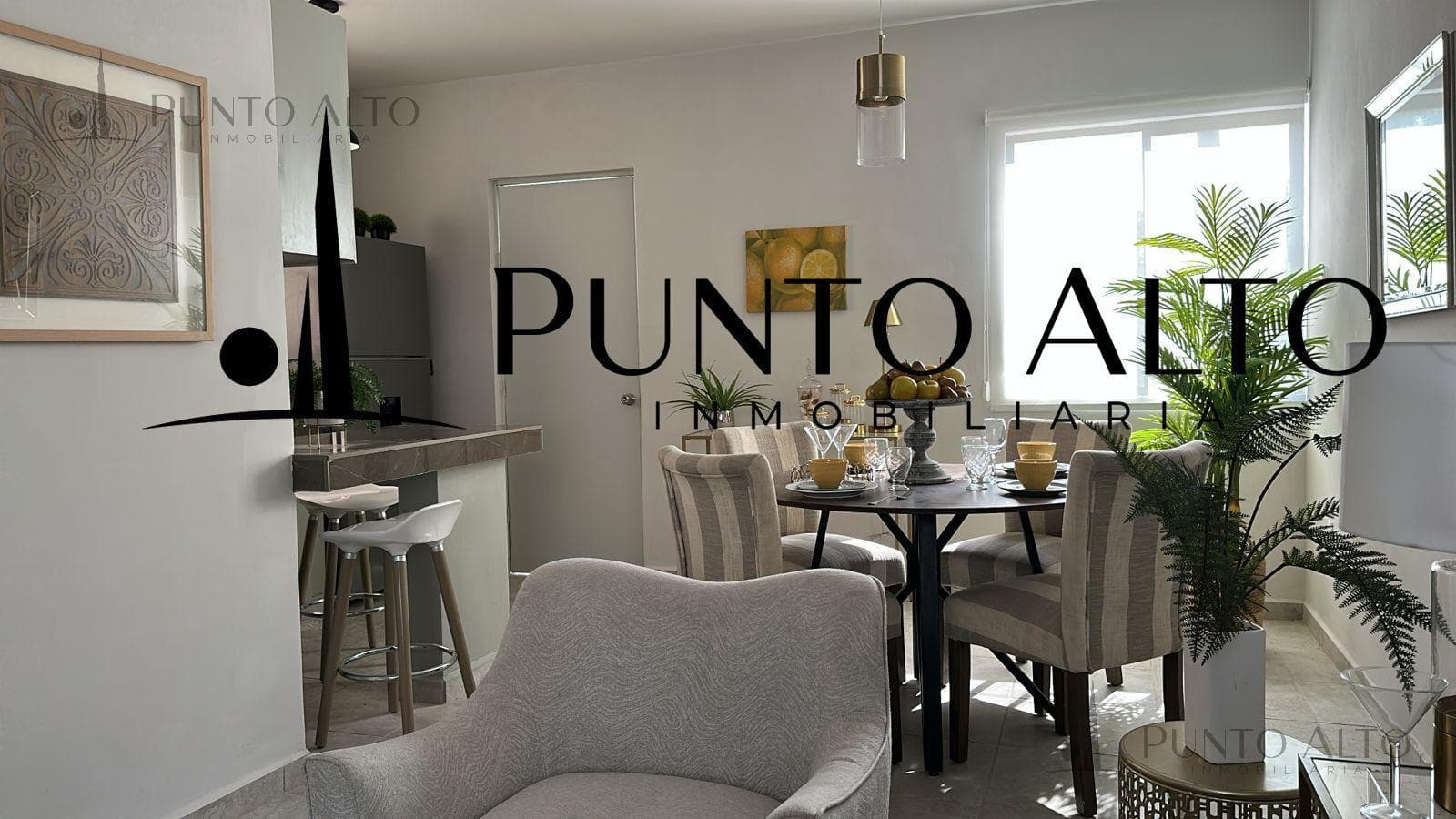 HOUSE FOR SALE IN JARDINES DE CHAMPAYAN, JUST A FEW STEPS FROM THE BYPASS