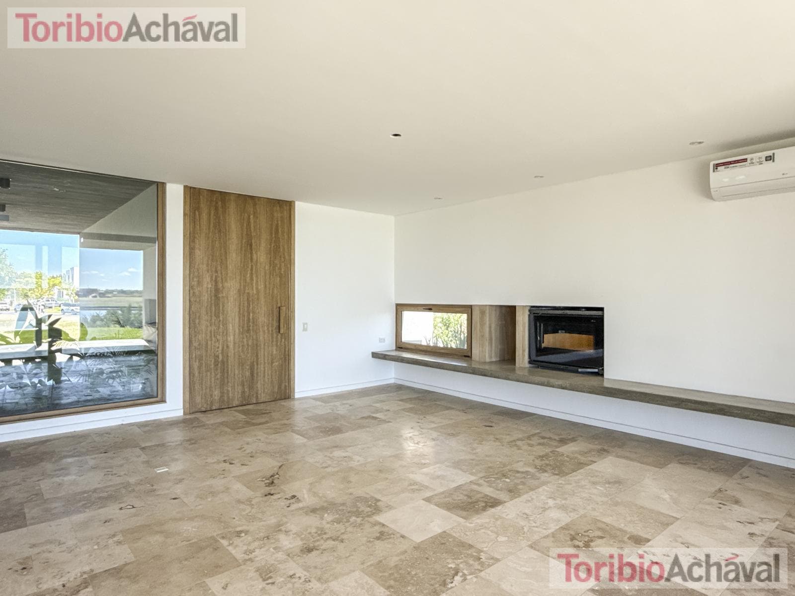 Brand-new, waterfront, premium home with 9 rooms for sale in Los Puentes, Nordelta