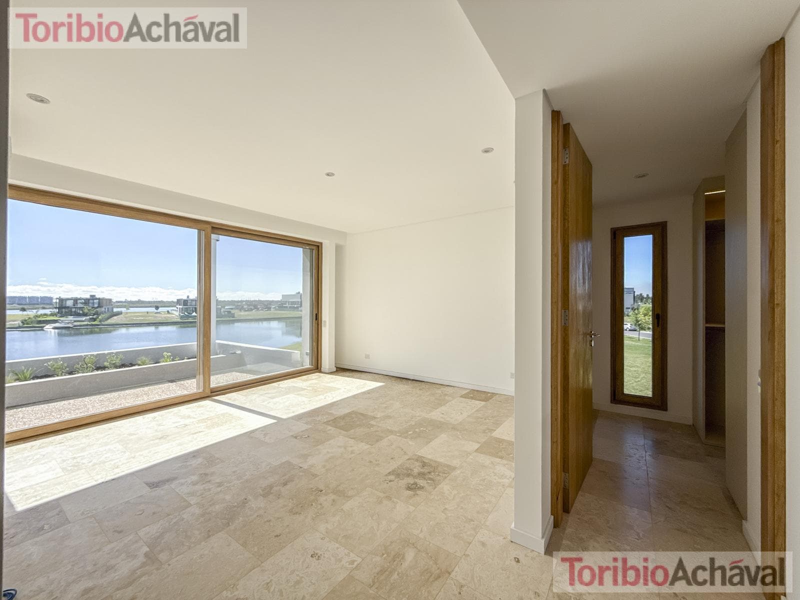 Brand-new, waterfront, premium home with 9 rooms for sale in Los Puentes, Nordelta
