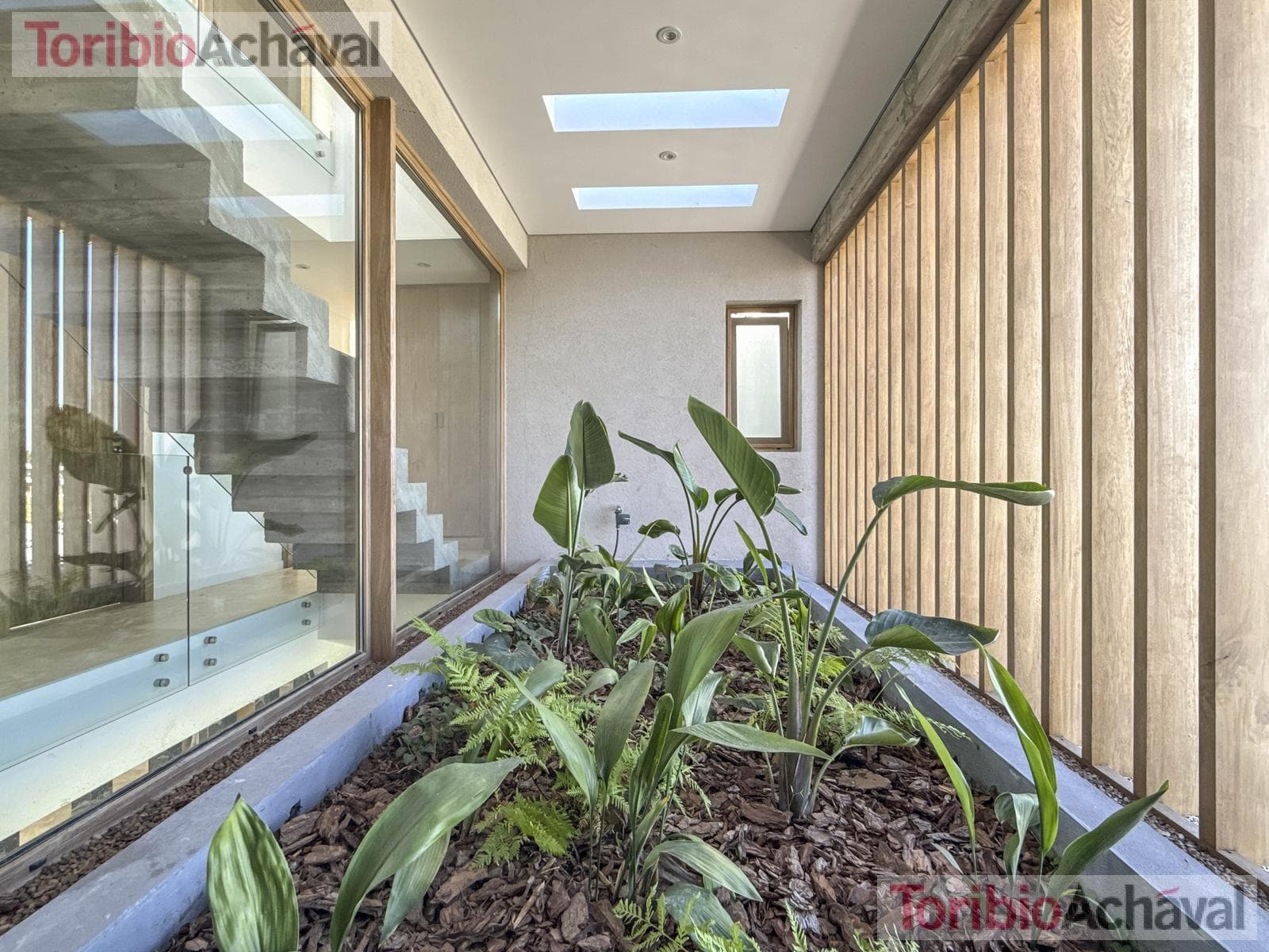 Brand-new, waterfront, premium home with 9 rooms for sale in Los Puentes, Nordelta