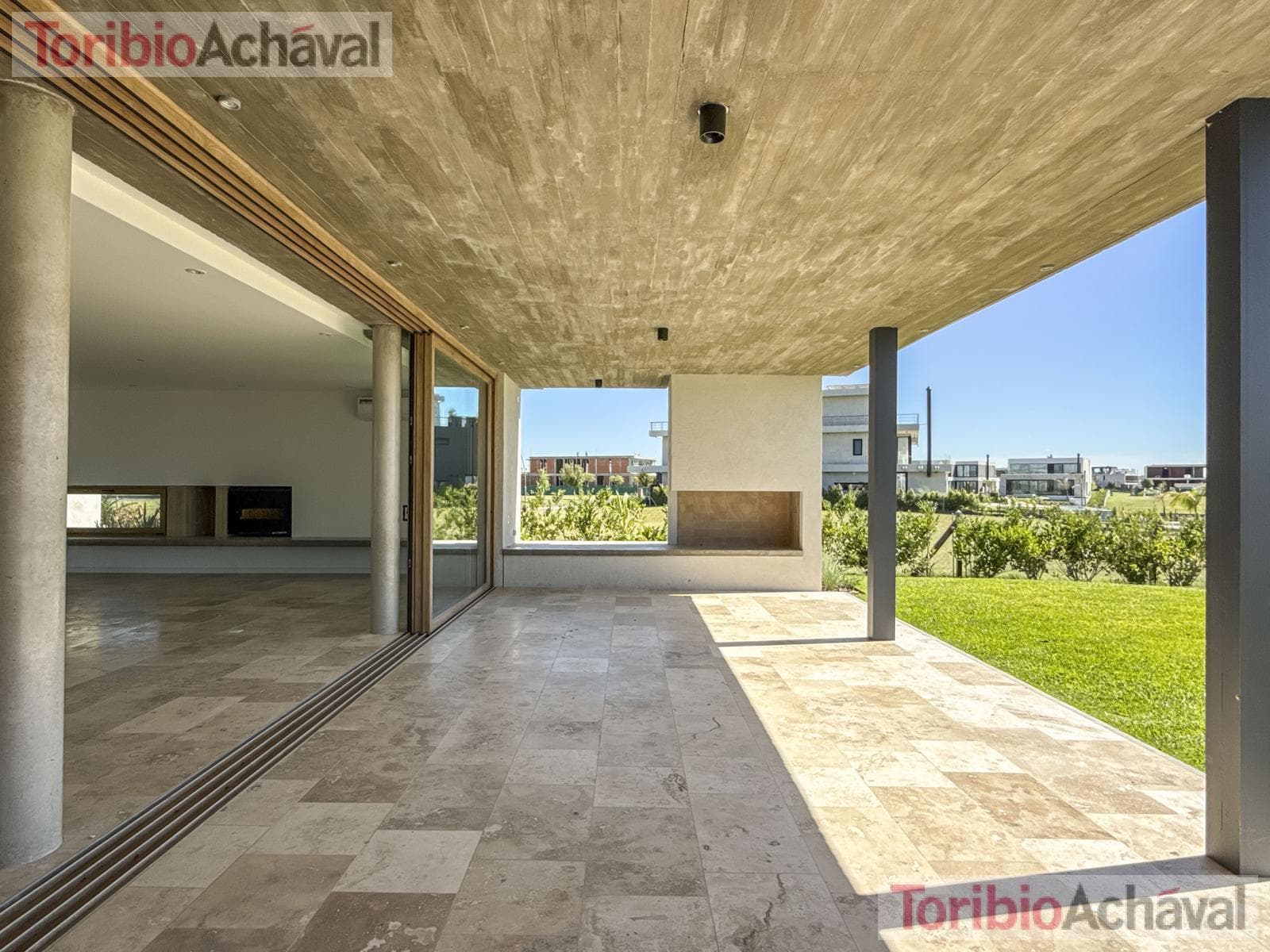 Brand-new, waterfront, premium home with 9 rooms for sale in Los Puentes, Nordelta