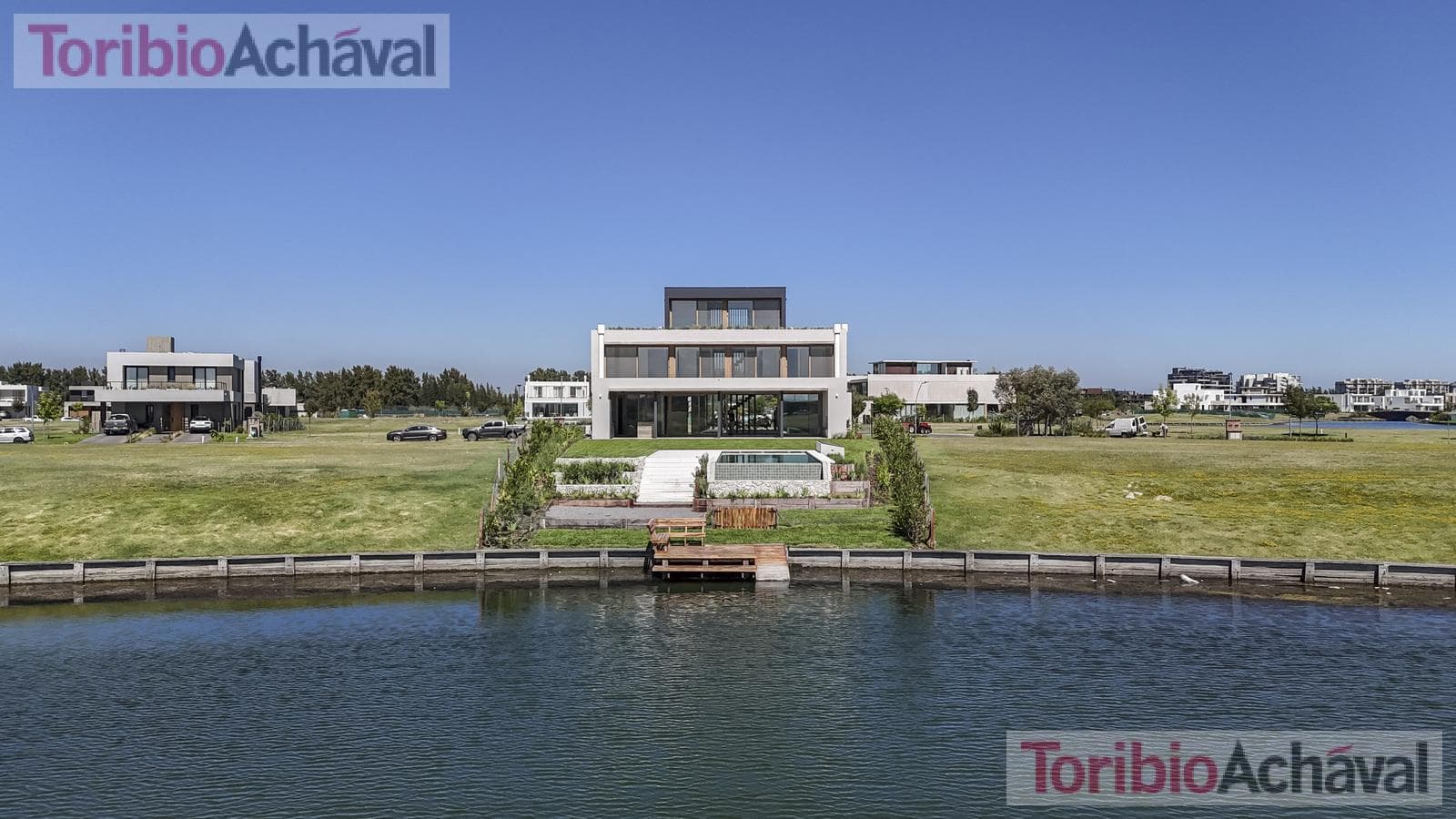 Brand-new, waterfront, premium home with 9 rooms for sale in Los Puentes, Nordelta